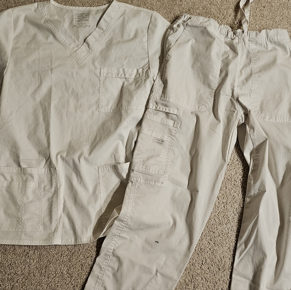 Cherokee Scrub Set